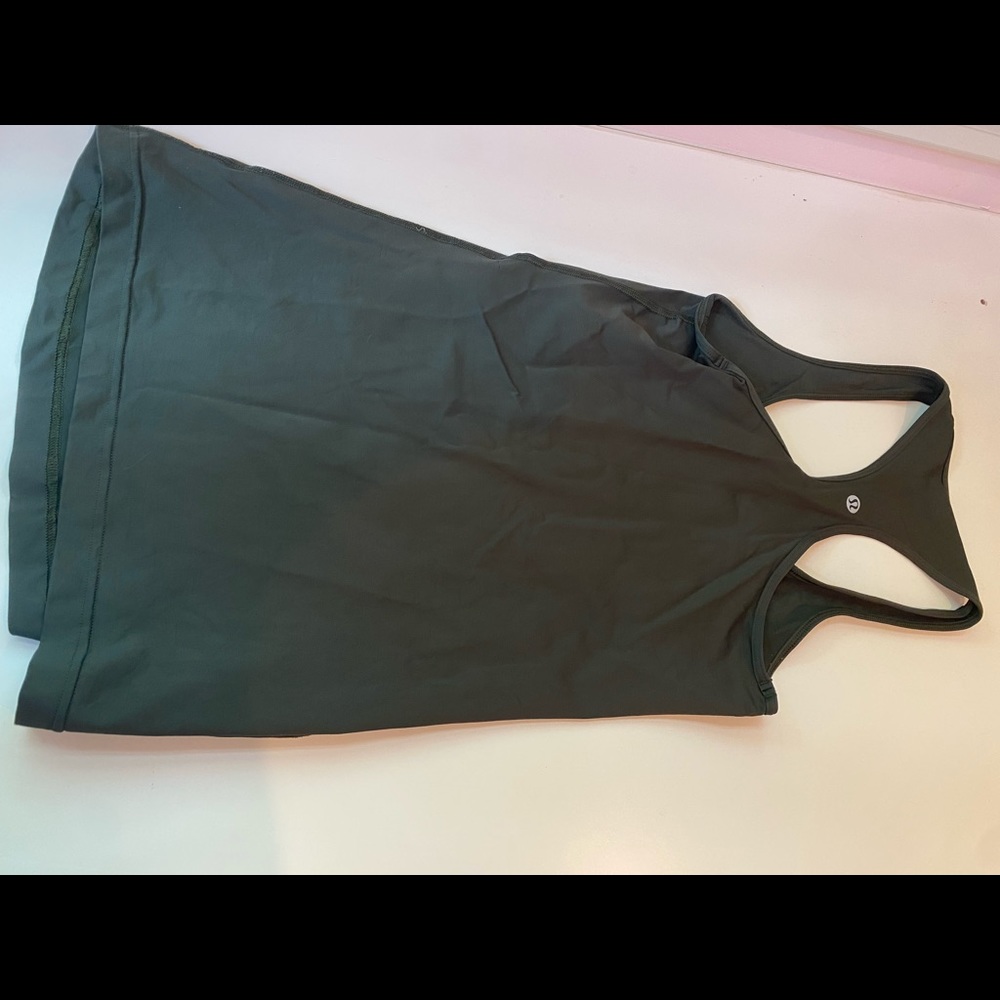 Lululemon green tank size 4